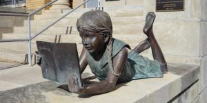 metal crafts bronze statue Bronze Girl Reading Statue Garden Bronze Statue