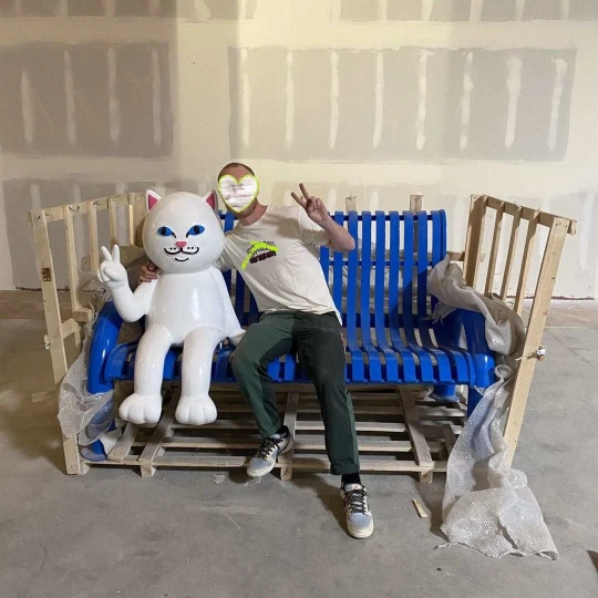 Cartoon Cat Chair sculpture 1 Cartoon Cat Chair sculpture